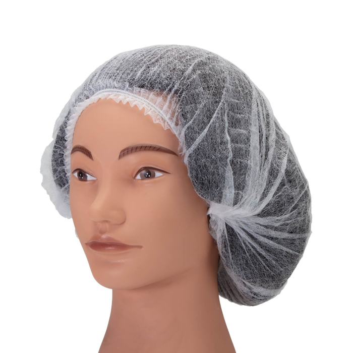 La tête d’un mannequin porte une charlotte blanche jetable de la boîte de 100 bonnets jetables Killer Beauty, idéale pour couvrir les cheveux foncés et garantir l’hygiène dans les milieux médicaux, alimentaires ou en salles blanches.