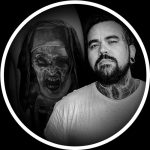 Adem Senturk beschwört The Nun in unserem Halloween Video herauf